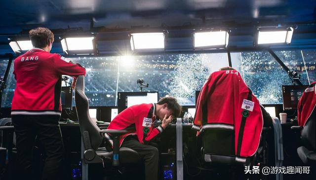 s9失误的代价有点大!SKT降薪保存faker,faker或将坐上冷板凳