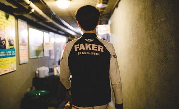再遭绝境 被誉为大魔王的faker 这一次能否跨过?