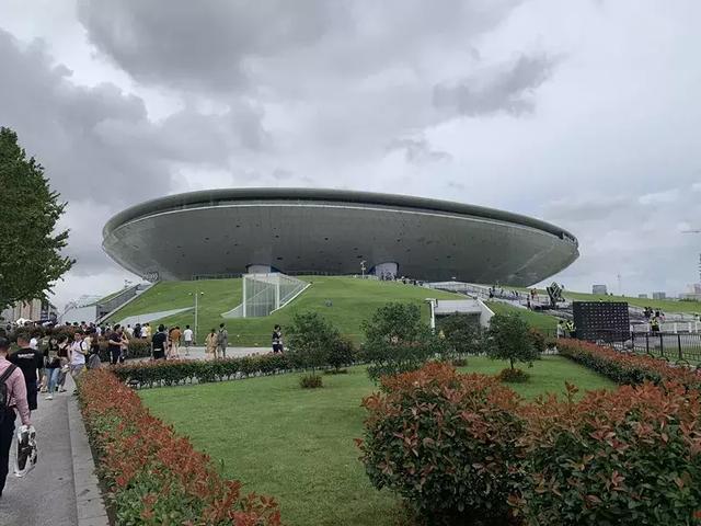 英雄同盟八周年,年老新王的即位与卫冕冠军的救赎